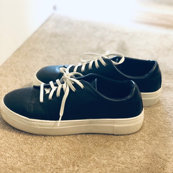 Universal Thread platform sneakers - Picture 2 of 6